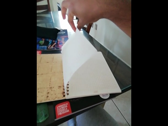 cuanto es media cuartilla en libreta