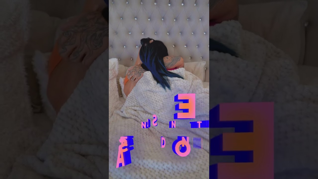 juegos de besos a escondidas en la cama