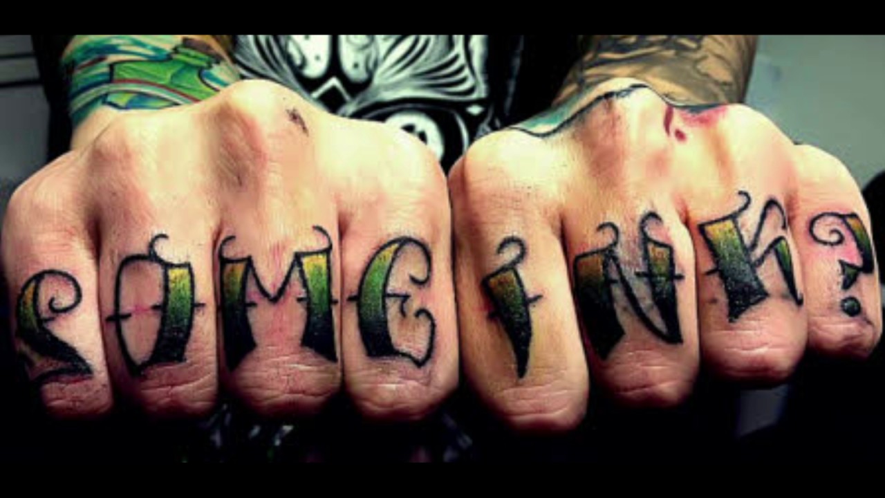 imagenes de tattoos en los dedos